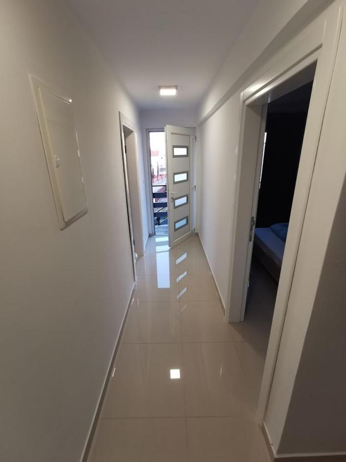 Elizabeta Deluxe Rooms Biograd Na Moru Exterior foto