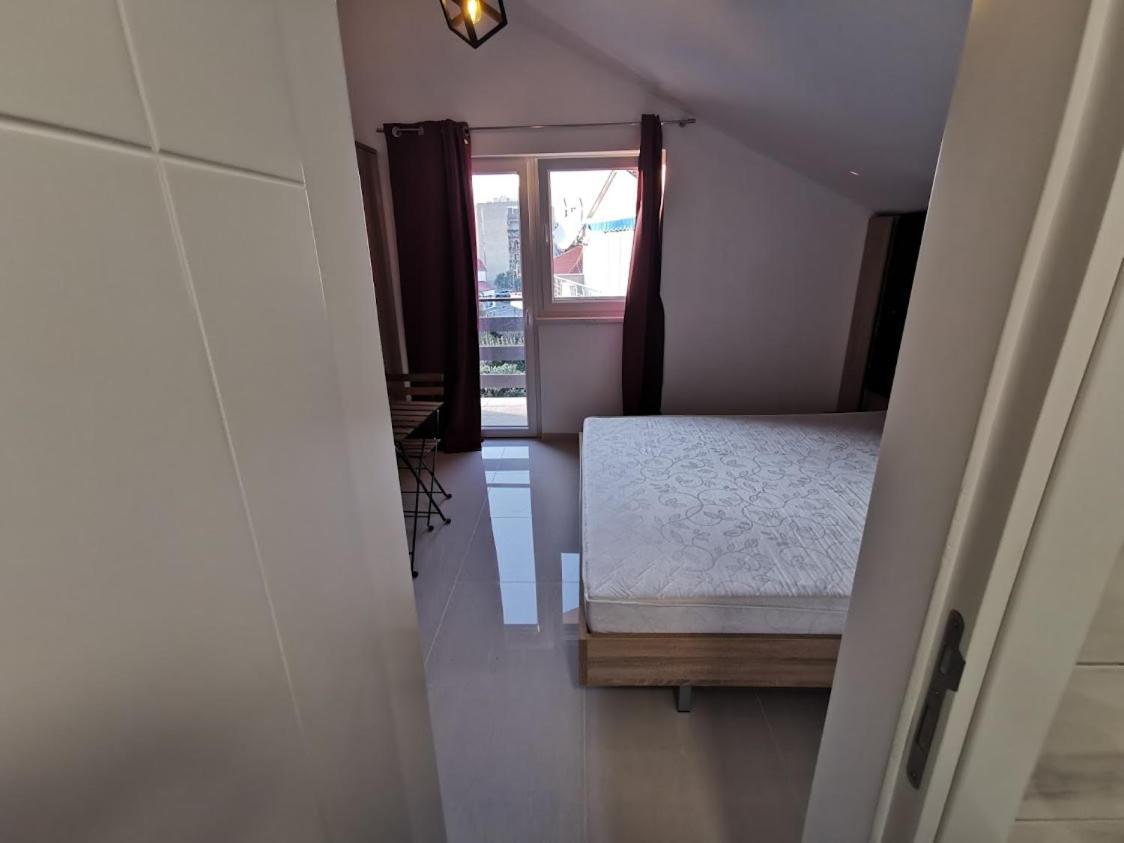 Elizabeta Deluxe Rooms Biograd Na Moru Exterior foto