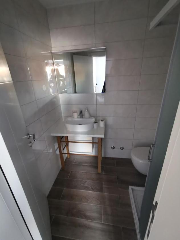 Elizabeta Deluxe Rooms Biograd Na Moru Exterior foto