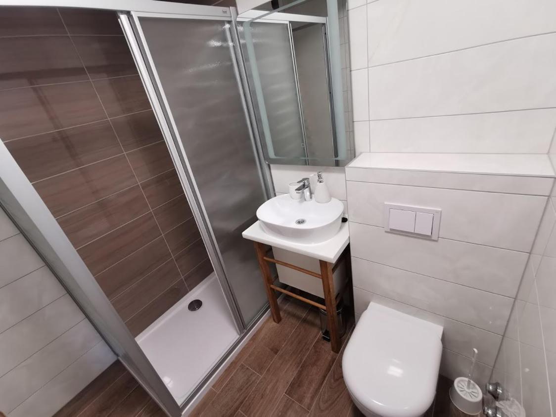 Elizabeta Deluxe Rooms Biograd Na Moru Exterior foto