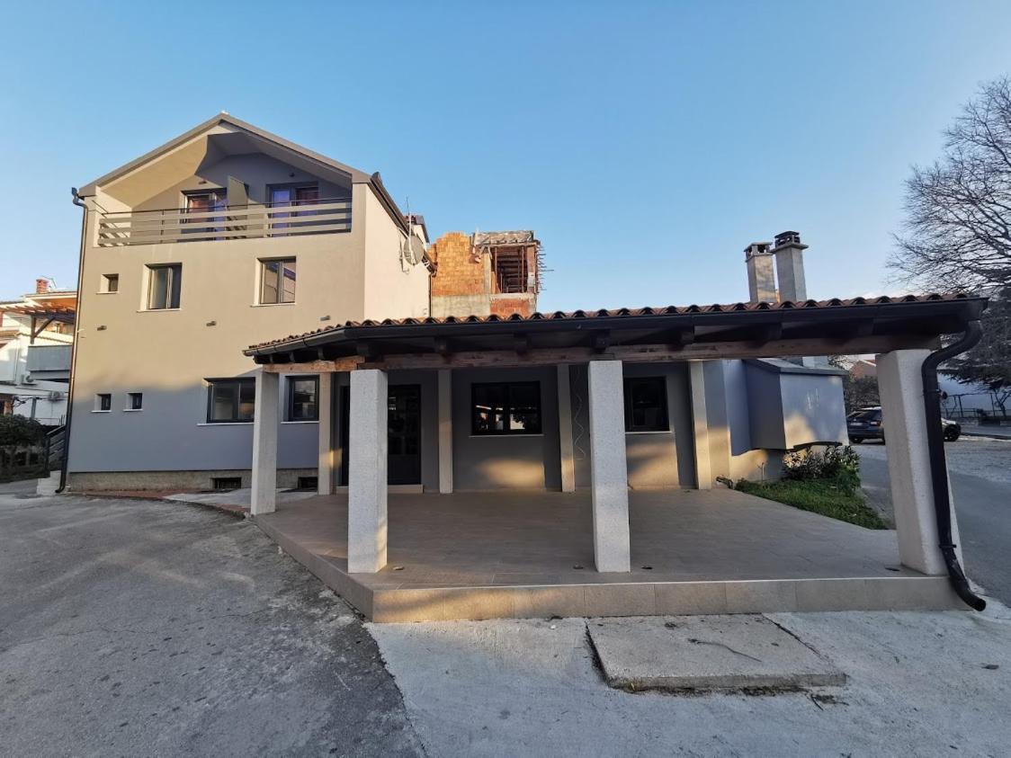 Elizabeta Deluxe Rooms Biograd Na Moru Exterior foto